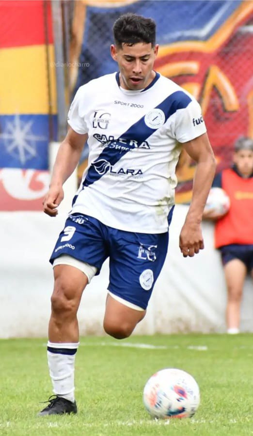 Lázaro Romero Jugador de fútbol profesional Club Social y Deportivo Merlo Argentina